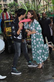 Parineeti Chopra feet photo thumbnail
