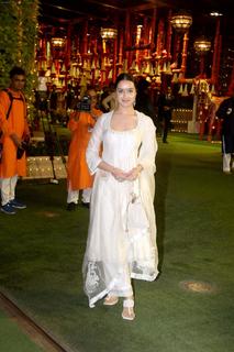 Shraddha Kapoor feet photo thumbnail