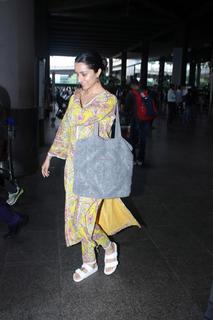 Shraddha Kapoor feet photo thumbnail