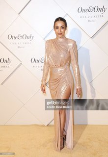 Malaika Arora feet photo thumbnail