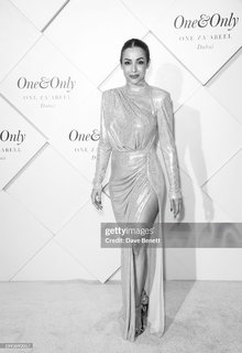 Malaika Arora feet photo thumbnail
