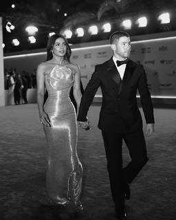 Priyanka Chopra Jonas feet photo thumbnail