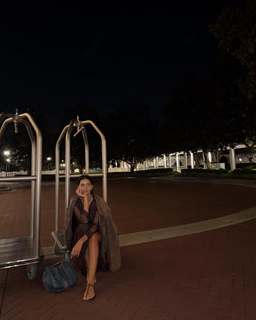 Zaira Nara feet photo thumbnail