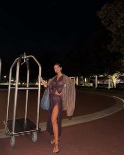 Zaira Nara feet photo thumbnail