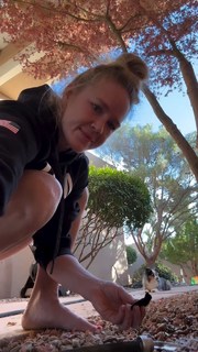 Holly Holm feet photo thumbnail