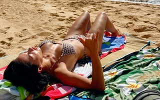 Nicole Scherzinger feet photo thumbnail