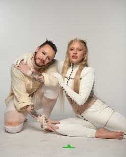 Lady Gaga feet photo thumbnail