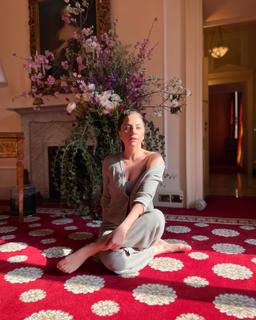 Lady Gaga feet photo thumbnail