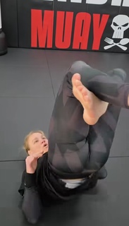Valentina Shevchenko feet photo thumbnail