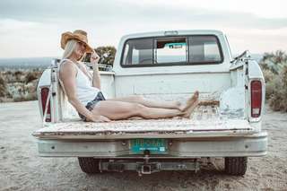 Holly Holm feet photo thumbnail
