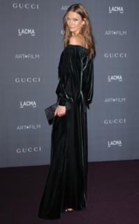 Karlie Kloss feet photo thumbnail