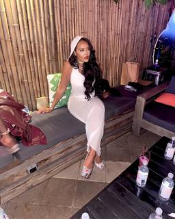 Angela Simmons feet photo thumbnail