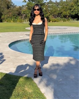 Jenna Ortega feet photo thumbnail