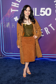 Jenna Ortega feet photo thumbnail