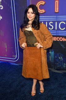 Jenna Ortega feet photo thumbnail