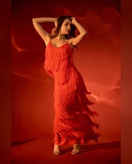 Malaika Arora feet photo thumbnail