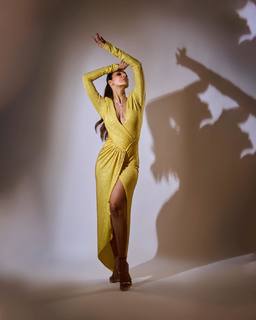Malaika Arora feet photo thumbnail
