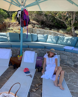 Cheryl Hines feet photo 2