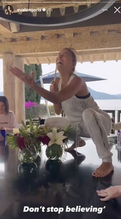 Eva Longoria feet photo thumbnail