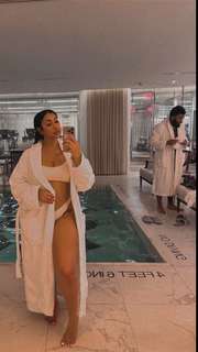 Queen Naija feet photo thumbnail