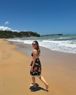 Juliana Paiva feet photo thumbnail