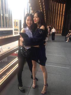 Mi Yang feet photo thumbnail