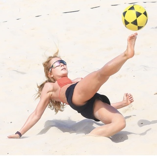 Jade Picon feet photo thumbnail