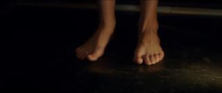 Olga Kurylenko feet photo thumbnail