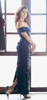 Pooja Hegde feet photo thumbnail