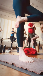 Dina Meyer feet photo 3
