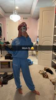 Brittney Smith feet photo thumbnail