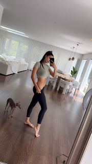 Scarlet Vas feet photo thumbnail