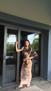 Jen Selter feet photo thumbnail