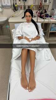 Scarlet Vas feet photo thumbnail