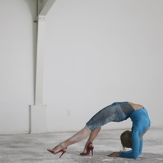 Addison Rae feet photo thumbnail