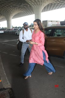 Shraddha Kapoor feet photo thumbnail