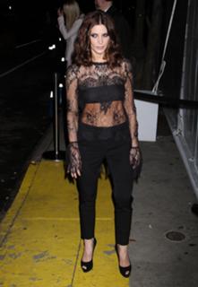 Ashley Greene feet photo thumbnail
