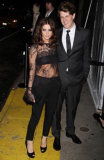 Ashley Greene feet photo thumbnail