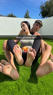 Scarlet Vas feet photo thumbnail