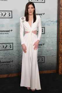 Jennifer Carpenter feet photo 3