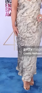 Rachael Harris feet photo 3