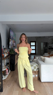 Vale Genta feet photo thumbnail
