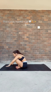 Larissa Manoela feet photo thumbnail