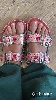 Heidi Klum feet photo thumbnail