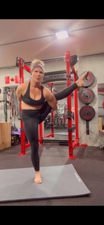 Beth Phoenix feet photo 4