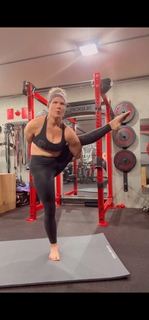Beth Phoenix feet photo 3