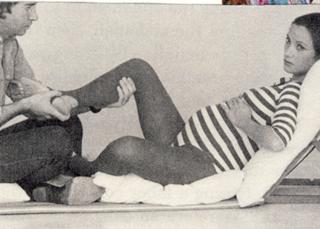 Jane Seymour feet photo thumbnail