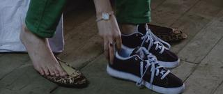 Anushka Sharma feet photo 5