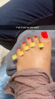Queen Naija feet photo thumbnail