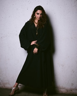 Kiara Advani feet photo thumbnail